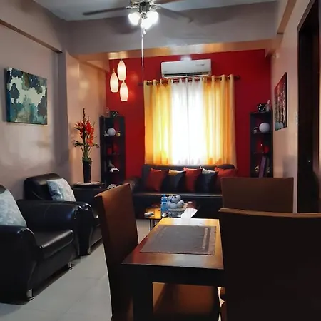 Sarasota Residential Resort: Convenient NAIA T3 & Resorts World Manila Location Pasay Room photo