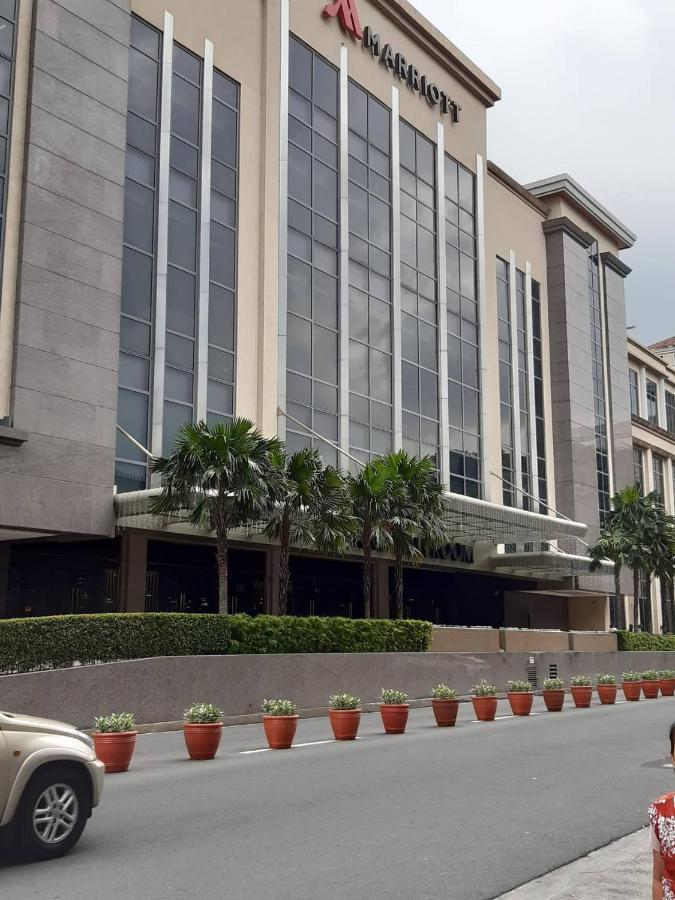 Aparthotel Sarasota Residential Resort: Convenient Naia T3 & World Manila Location Pasay