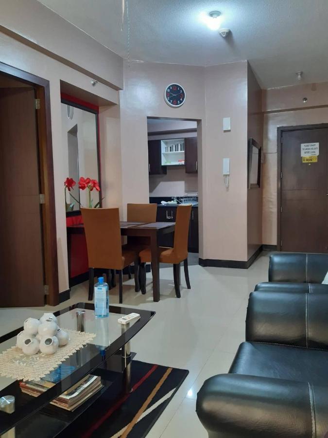 Sarasota Residential Resort: Convenient Naia T3 & World Manila Location Pasay